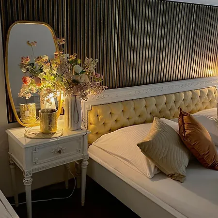 Csaky Palace 11 Appartamento *