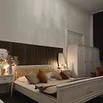 Csaky Palace 11 아파트 *